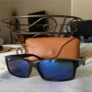 Ray-Ban RB4151 with Ray-Ban Case